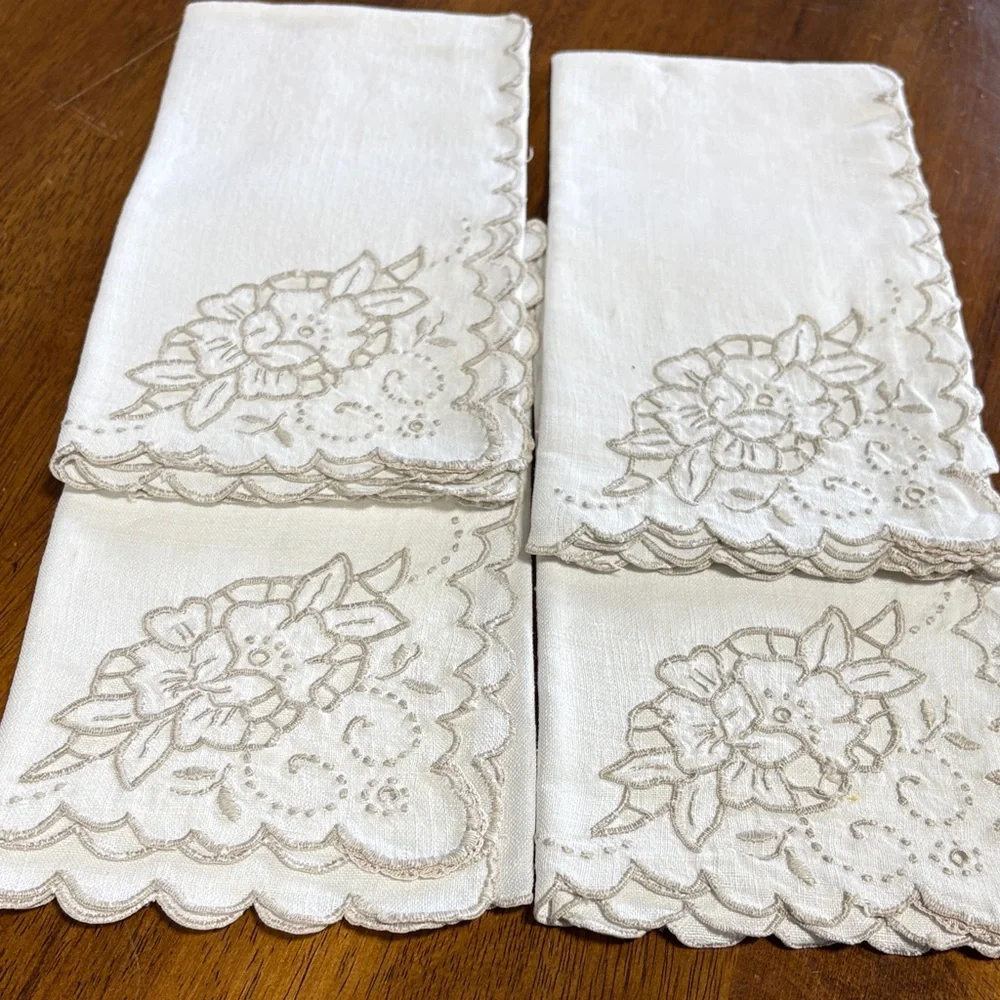 Elegant Cream Floral Embroidered Napkins